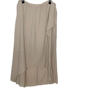 NY Collection maxi skirt with elastic waistband. Size 1X